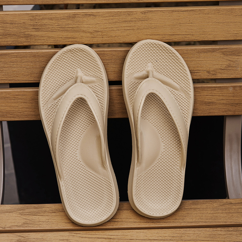 Men Shoes Essentials - トレンディな女性用フラットビーチサンダル 軽量で通気性抜群 夏の必需品スリッパ カップル メンズビーチシューズ